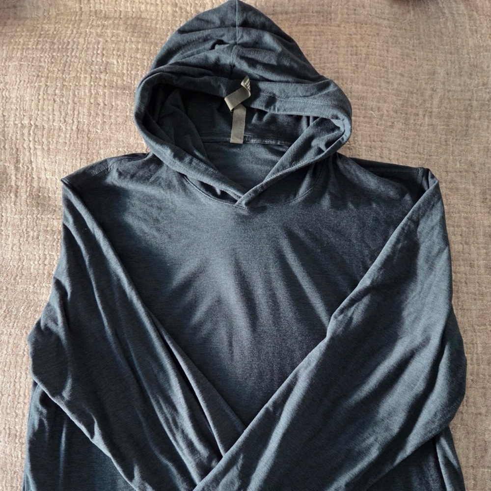 Mens Vuori Strato Performance Tech Hoodie - Large Navy